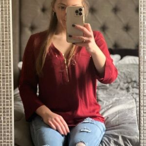 BCX blouse with soft fabric inside to provide comfort throughout the day